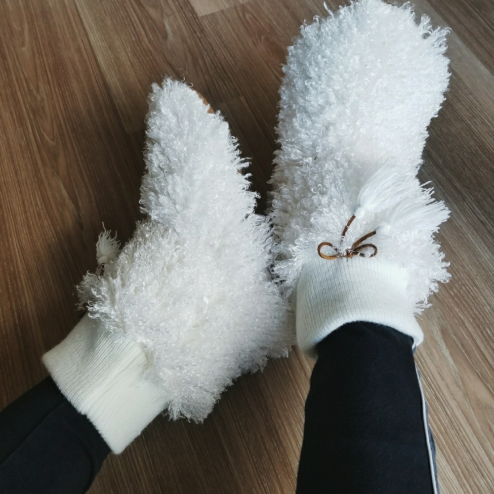 Fuzzy slipper socks